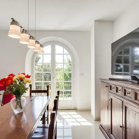 شقة Flat With Private Parking And Netflix