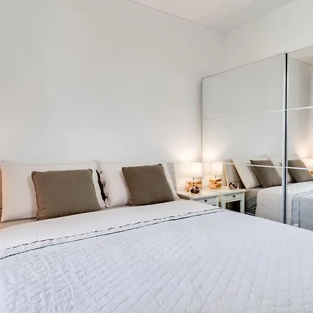 Guesthost - Flat With Private Parking And Netflix Διαμέρισμα Σαν Ρέμο