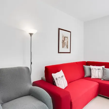 Flat With Private Parking And Netflix