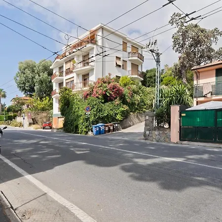 Flat With Private Parking And Netflix Apartment