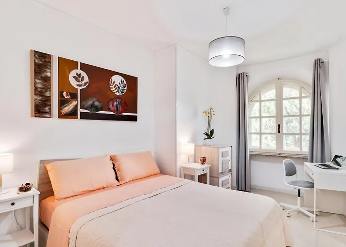 Guesthost - Flat With Private Parking And Netflix 산레모
