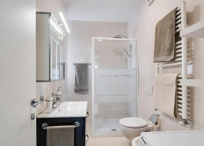 Guesthost - Flat With Private Parking And Netflix Sanremo